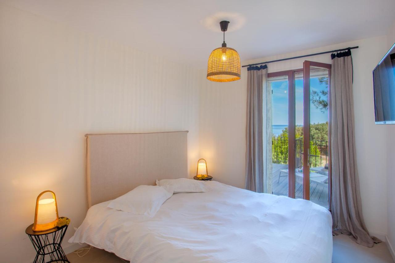 Villa Bodri, Maison En Pierre Avec Vue Mer Et Piscine Chauffee LʼÎle-Rousse Buitenkant foto